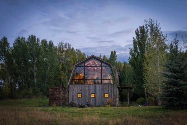 featured posts image for Rustic meets modern in stunning barn guest house in Wyoming