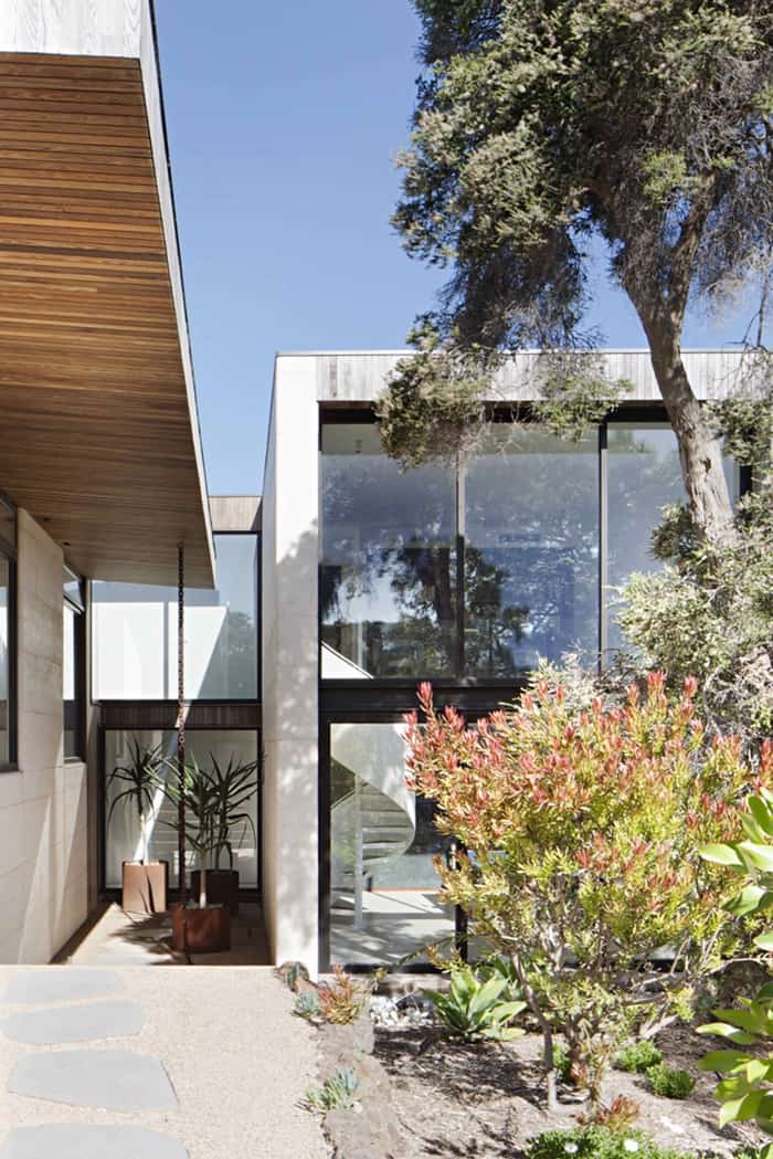 Modern Coastal Home-Robson Rak Architects-05-1 Kindesign