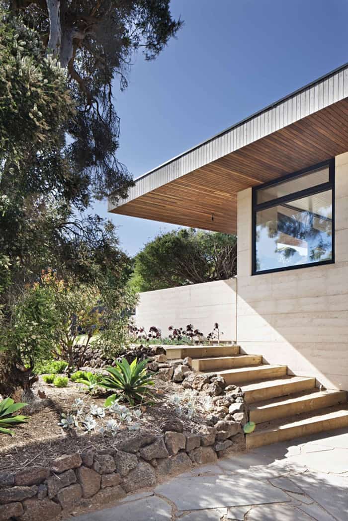 Modern Coastal Home-Robson Rak Architects-06-1 Kindesign