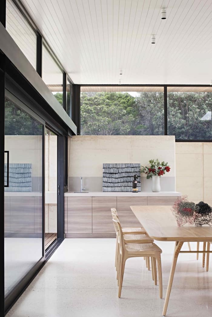 Modern Coastal Home-Robson Rak Architects-21-1 Kindesign