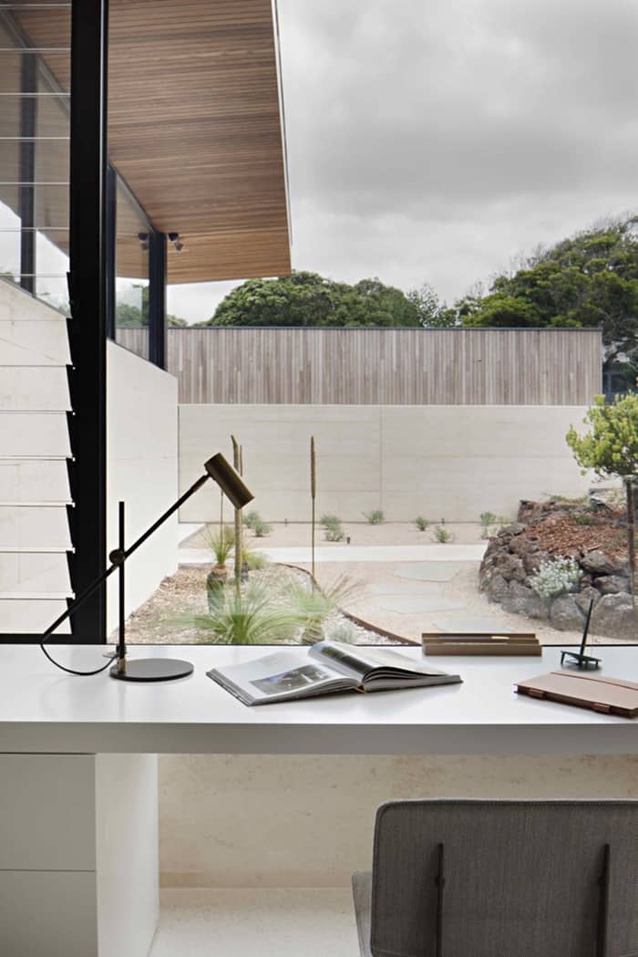 Modern Coastal Home-Robson Rak Architects-30-1 Kindesign