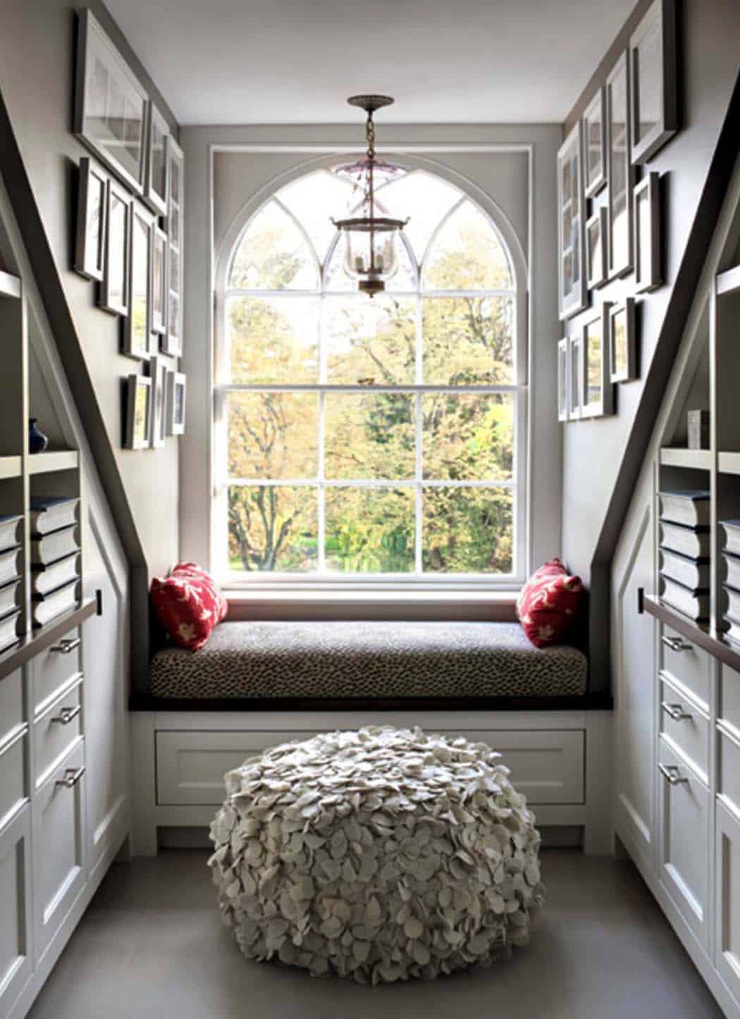 Cozy Reading Nooks For Lounging-23-1 Kindesign