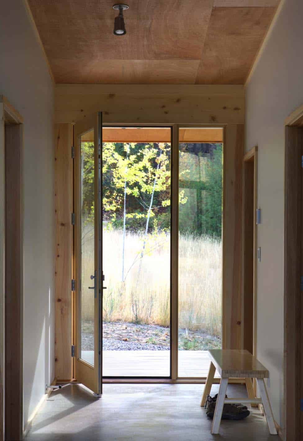 Natural Modern Forest Cabin-Prentiss Balance Wickline Architects-12-1 Kindesign