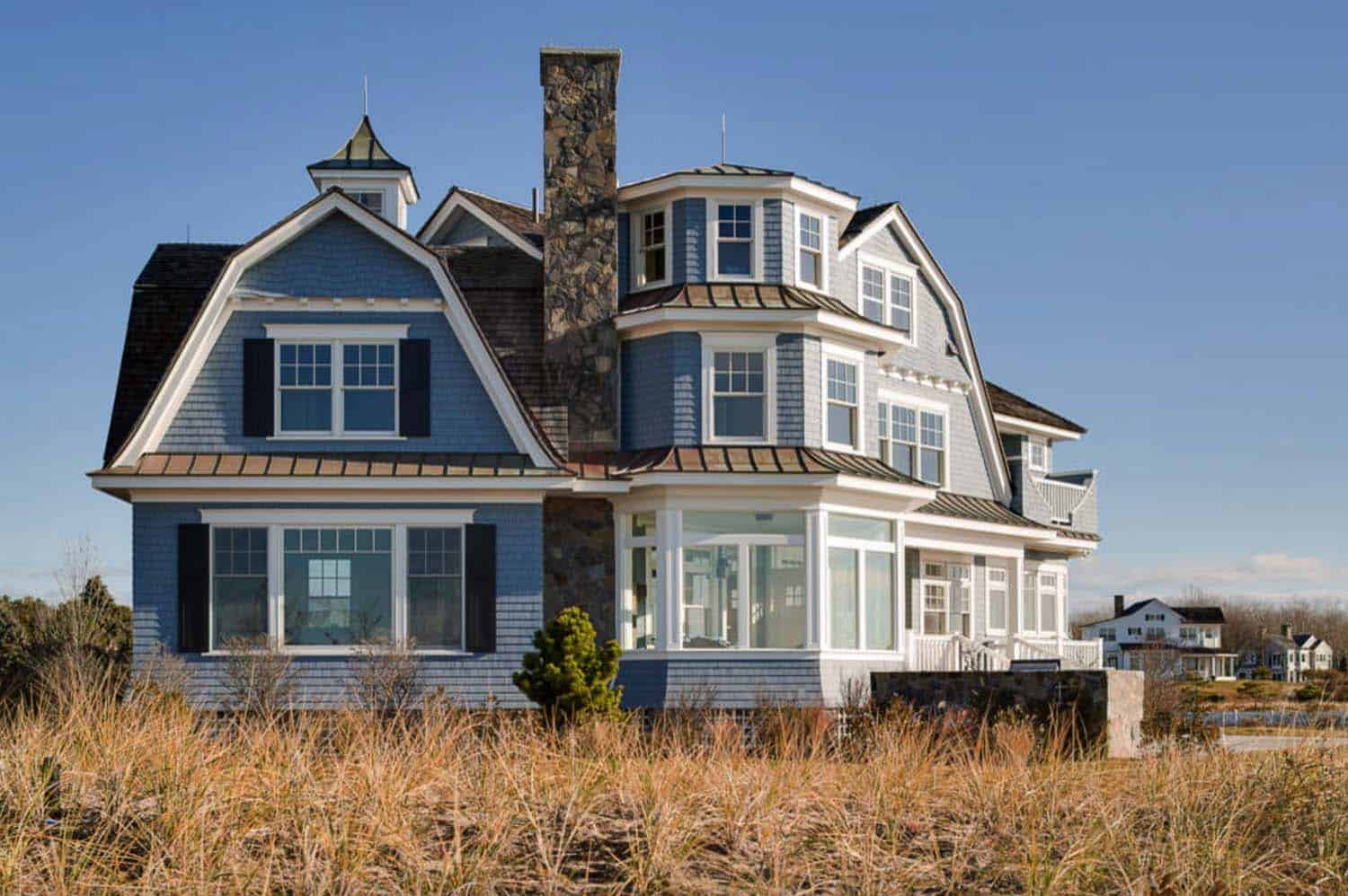 New England Beach House-Hurlbutt Designs-01-1 Kindesign