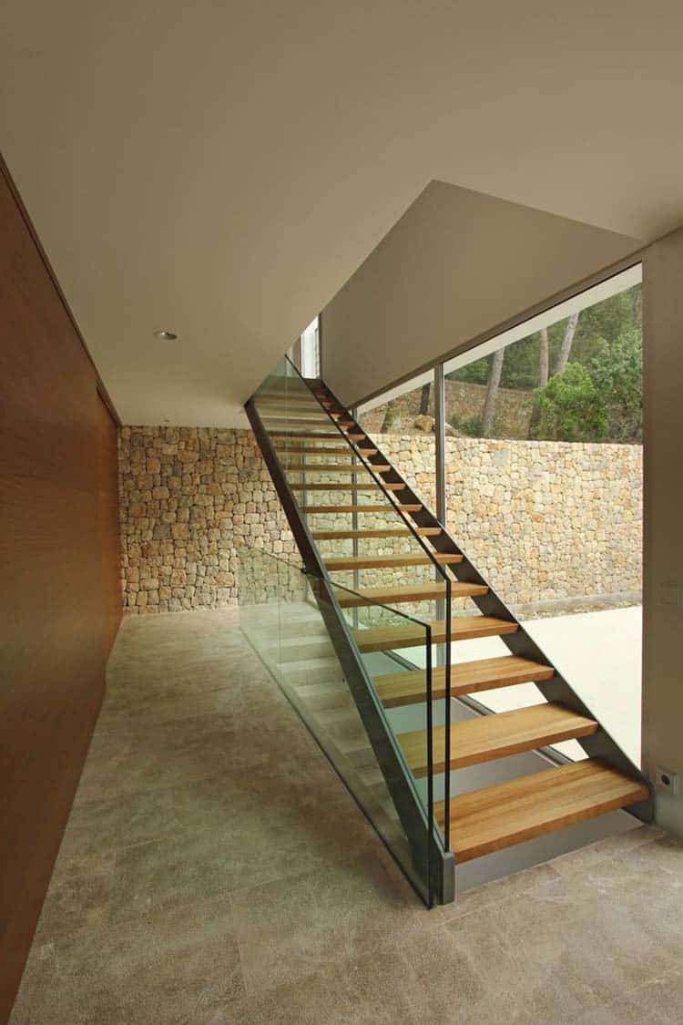 Sleek Modern Dwelling-Miquel Lacomba Architects-13-1 Kindesign