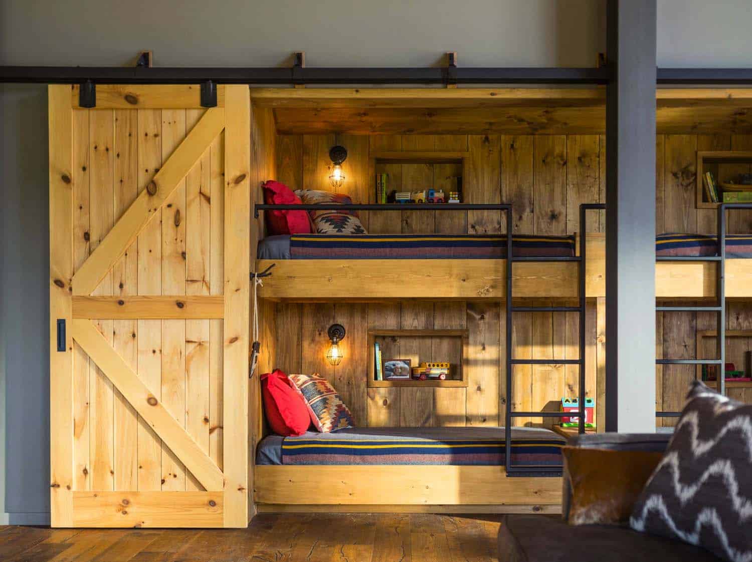 modern-barn-house-bunk-beds
