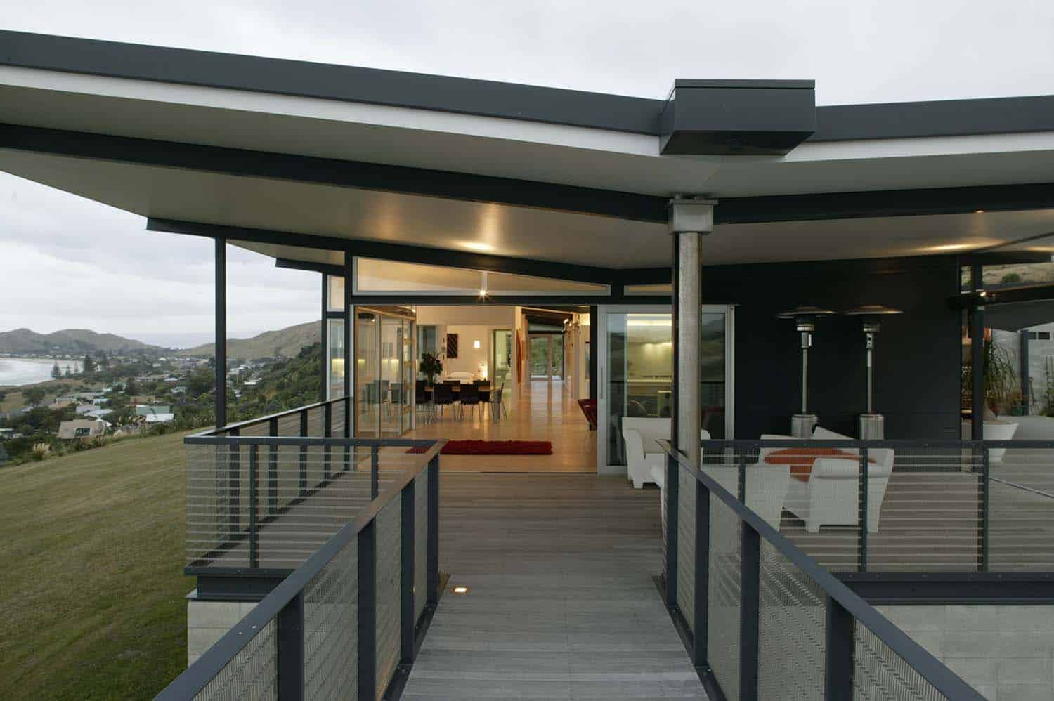Modern Beach House-Bossley Architects-16-1 Kindesign