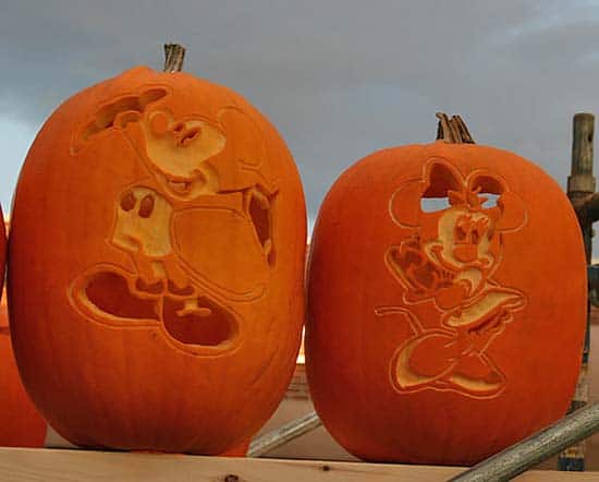 Creative Halloween Pumpkin Carving Ideas-25-1 Kindesign