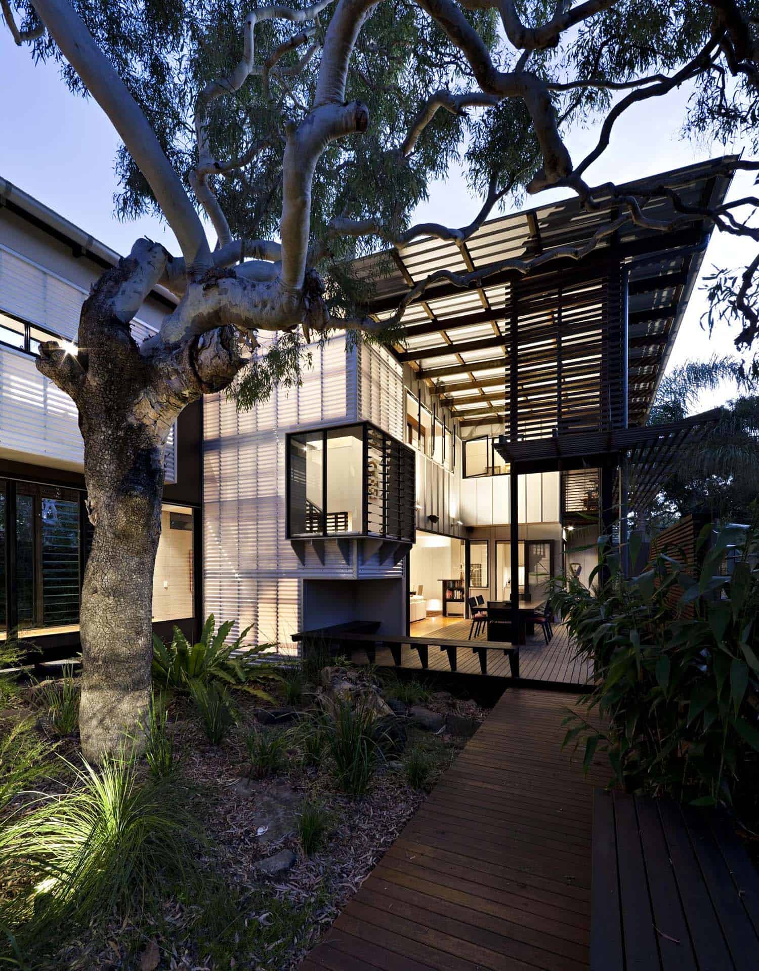 Tropical Coastal Residence-BARK Design Architects-01-1 Kindesign