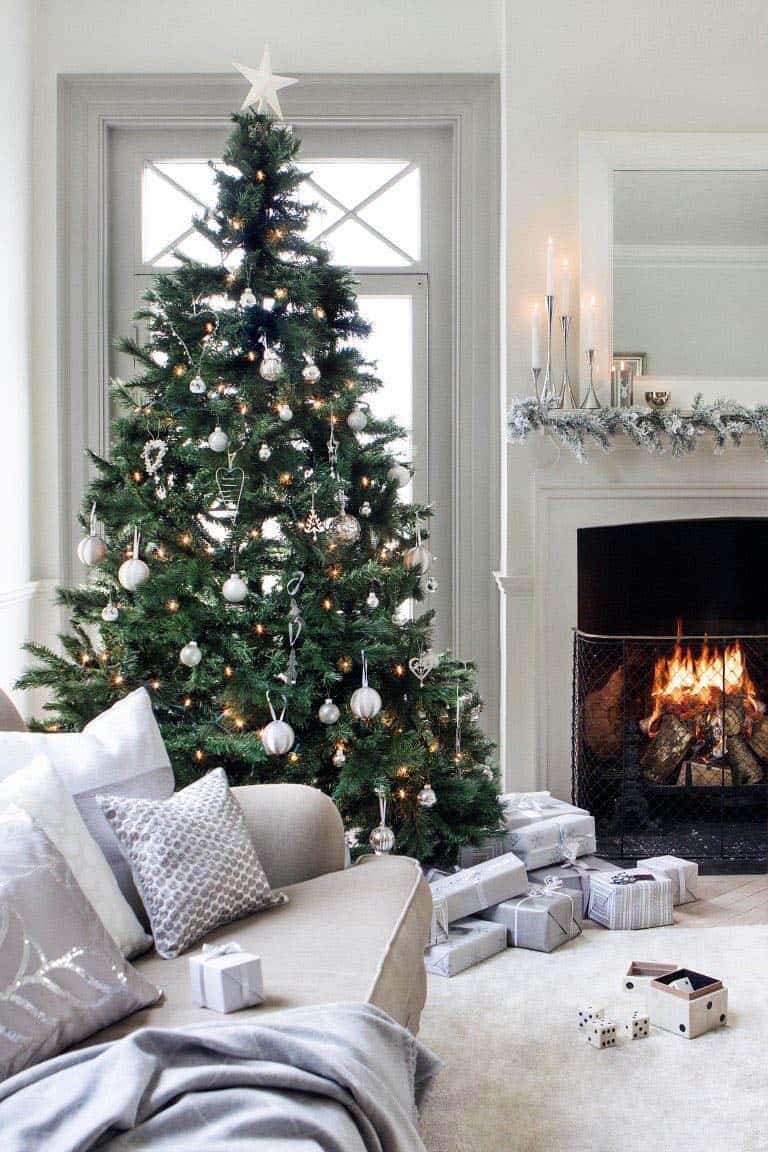 Amazing Christmas Decorated Trees-11-1 Kindesign