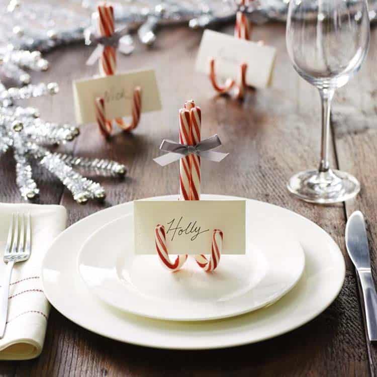 Inspiring Dining Table Christmas Decor Ideas-16-1 Kindesign