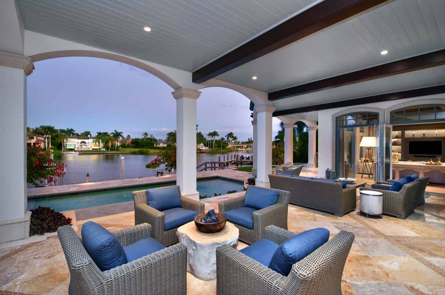 Luxury Waterfront Home-W Design Interiors-31-1 Kindesign