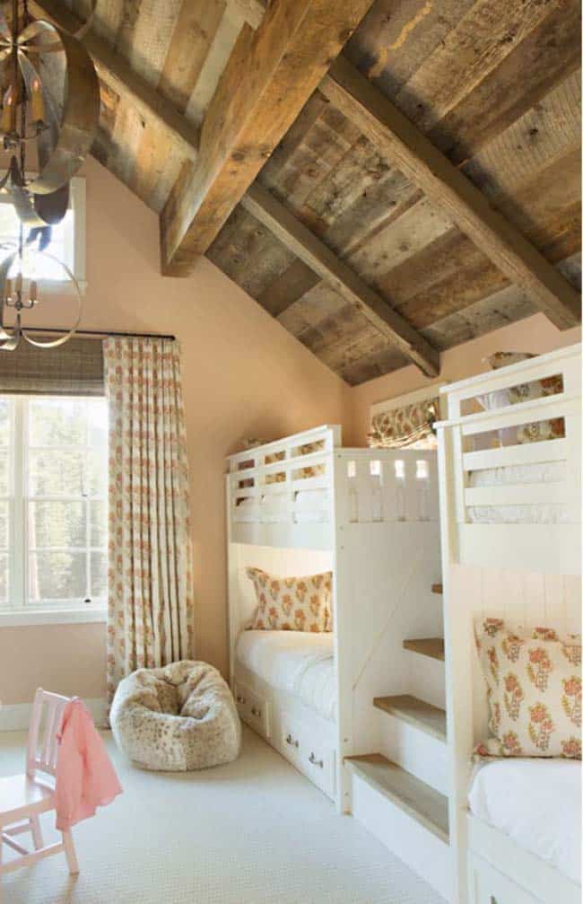 rustic mountain home bedroom