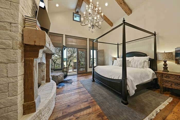 farmhouse-master-bedroom
