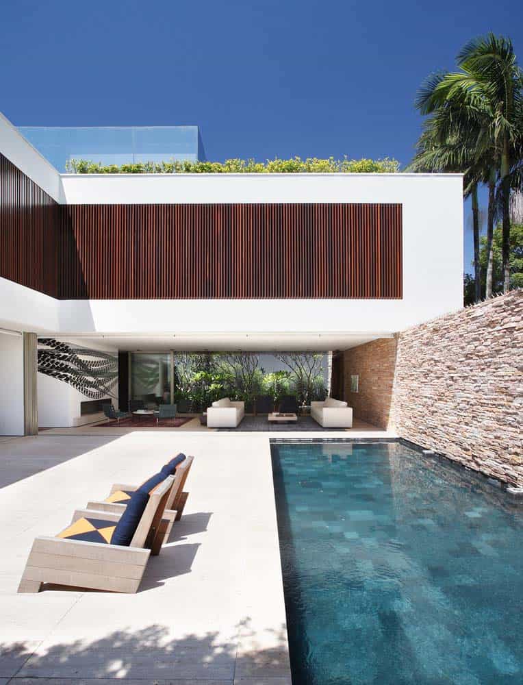 contemporary-swimming-pool