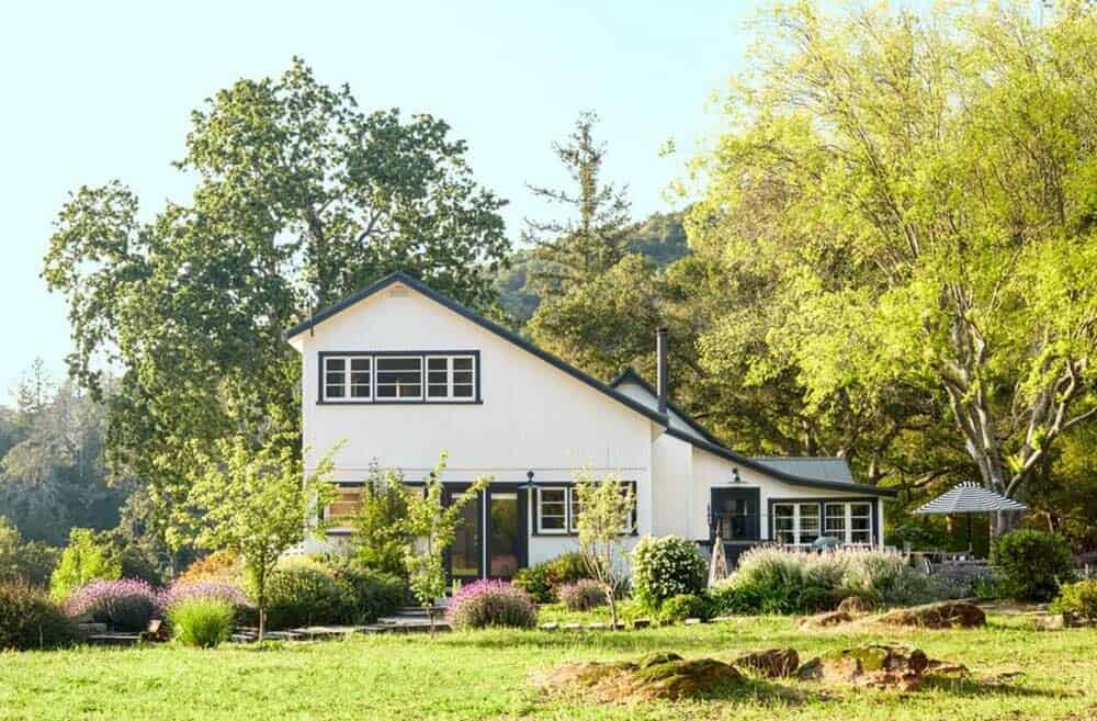 cottage-exterior