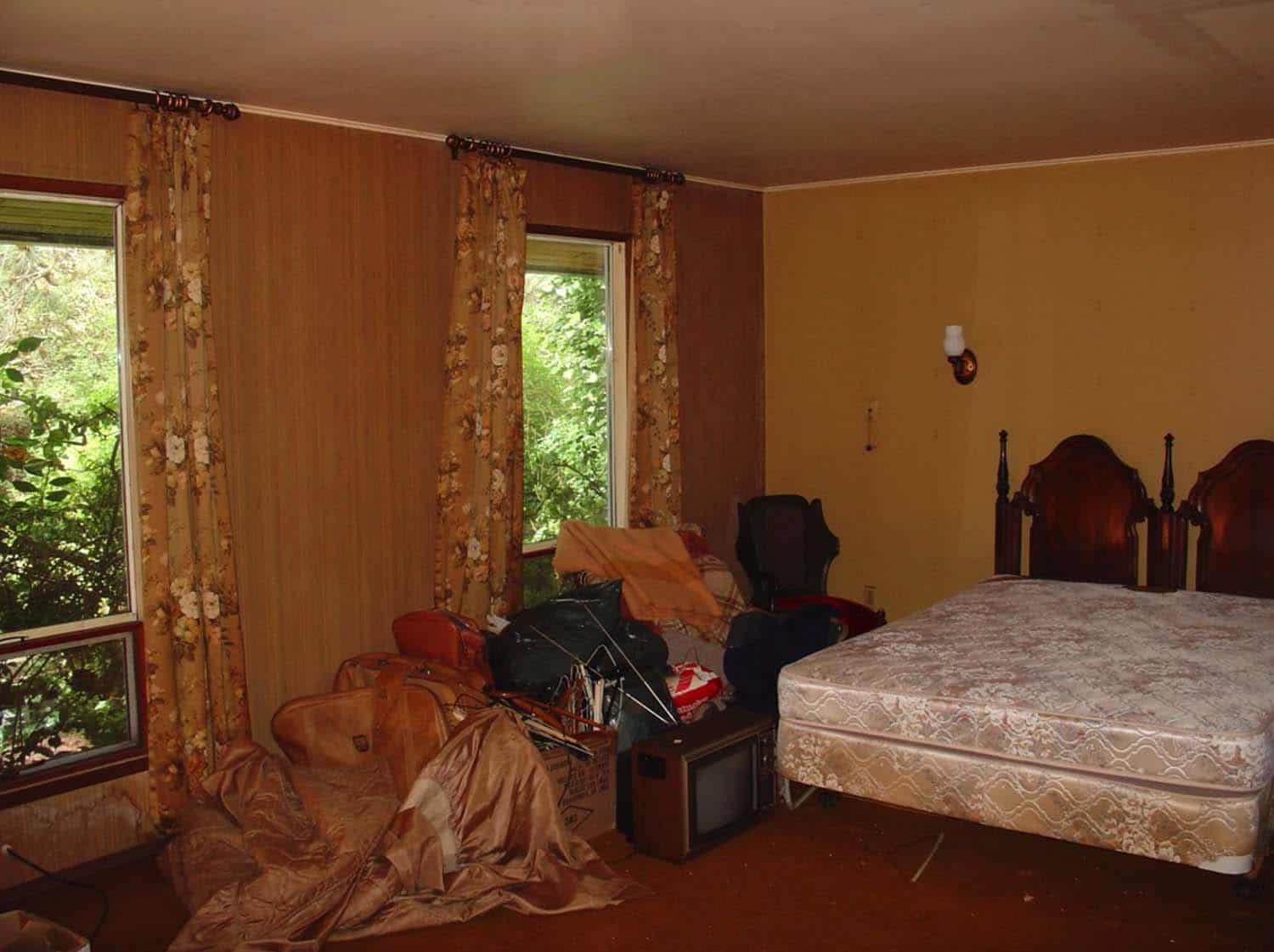 bedroom-before-remodel