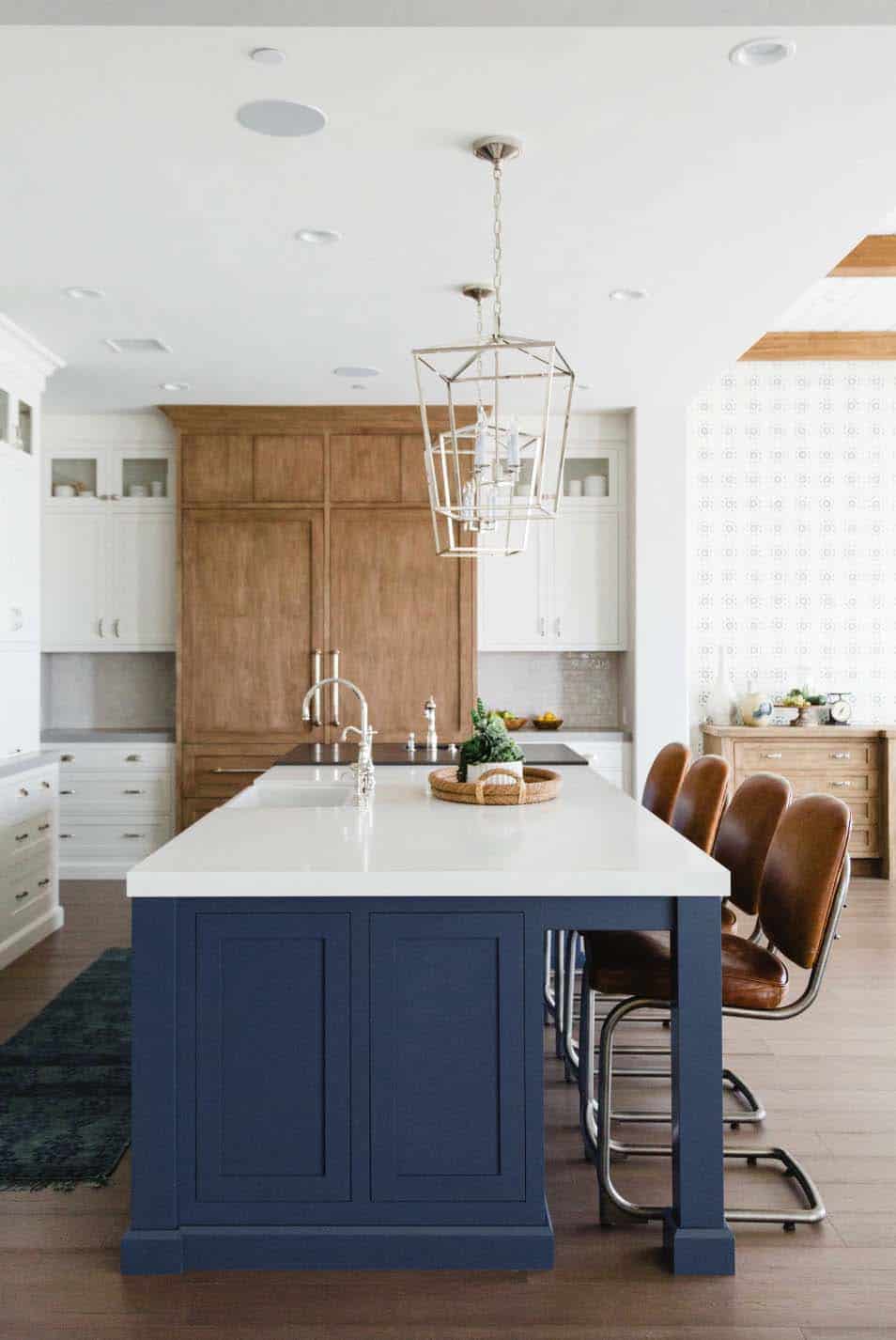 modern-farmhouse-beach-style-kitchen