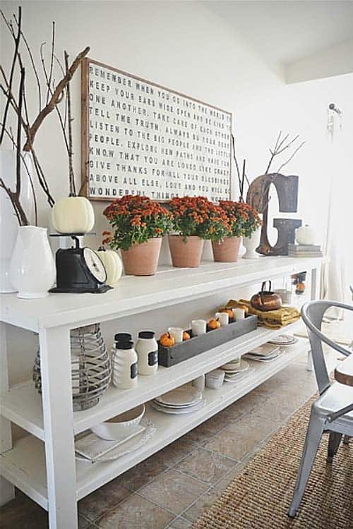 Console Table With Fall Decor, Outdoor Console Table Decor Ideas