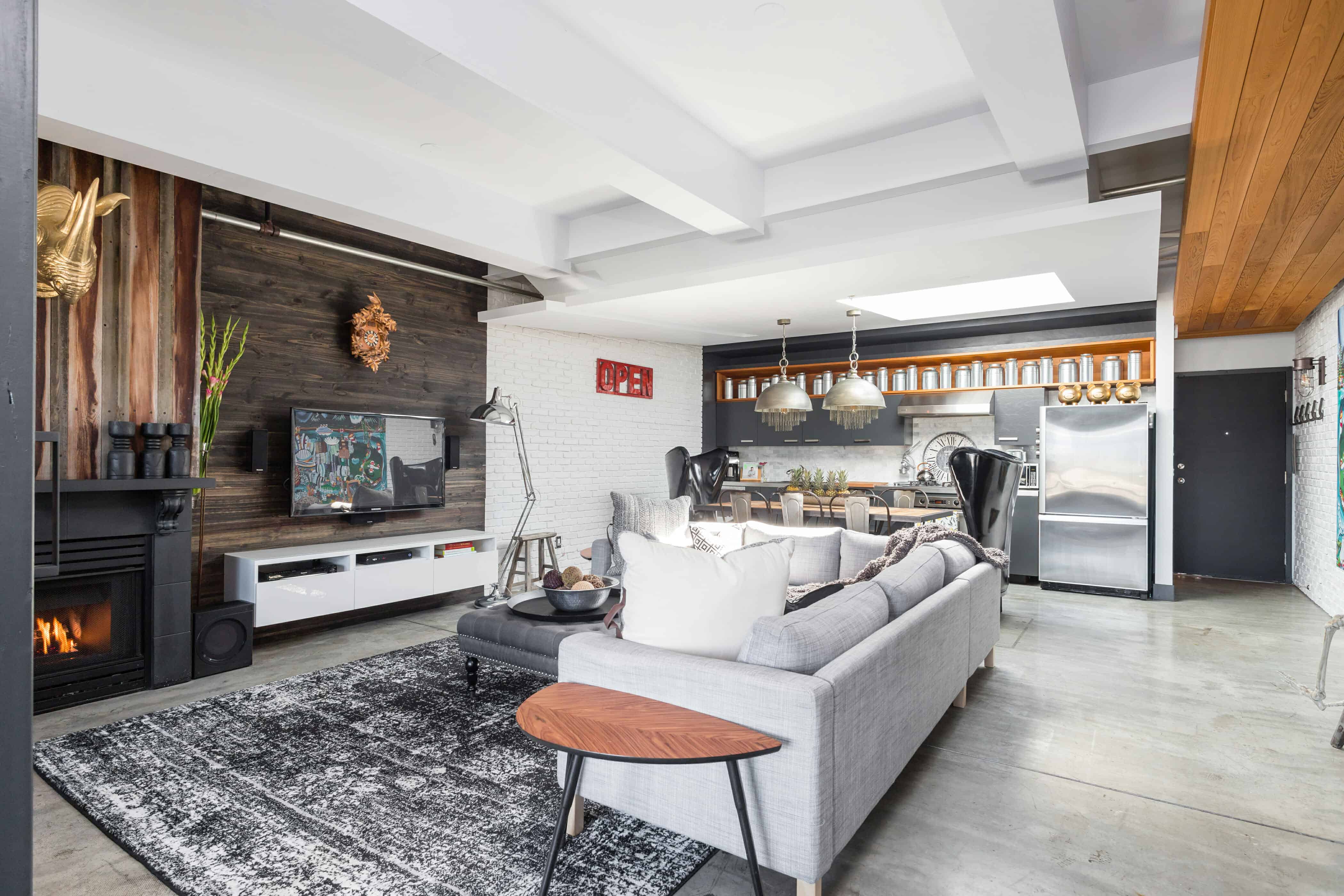 penthouse-loft-living-room