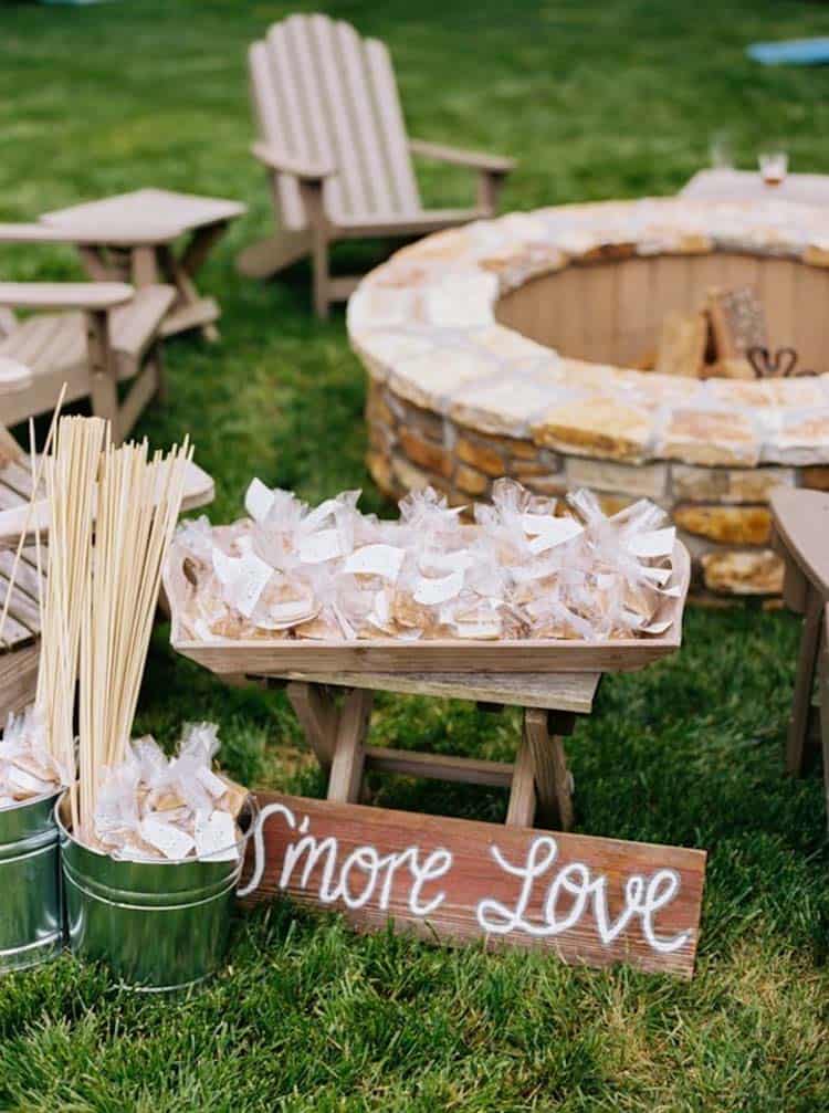 30 Fabulous Outdoor Decorating Ideas To Host A Fall Party - Prom Decorations Ideas For Outside