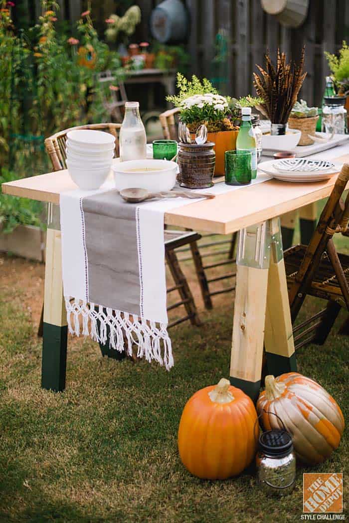 outdoor-sawhorse-table