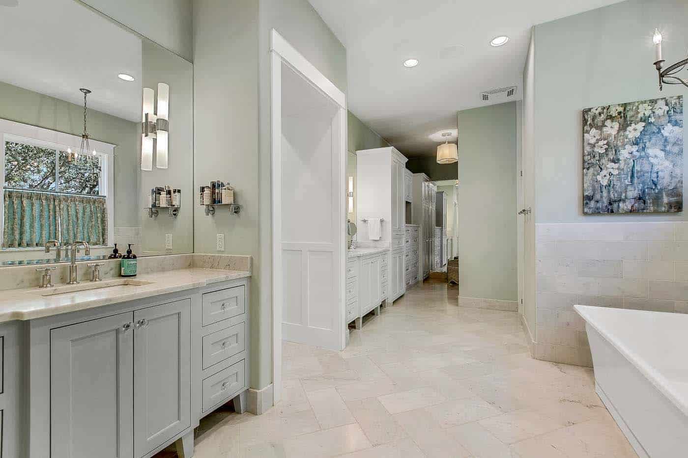 french-country-transitional-bathroom