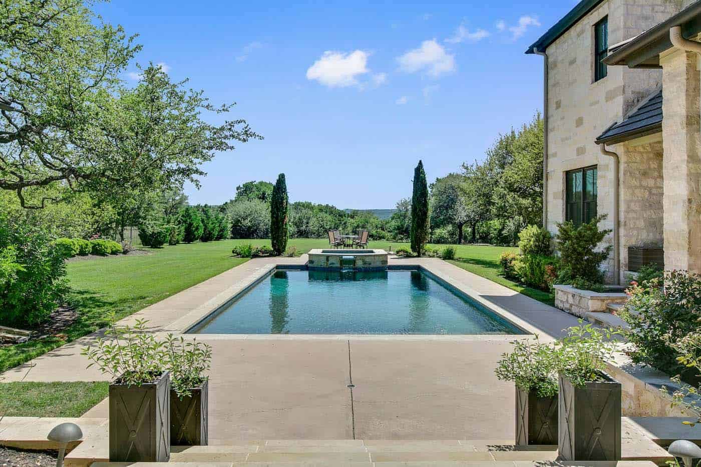 french-country-transitional-pool
