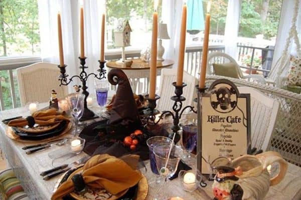 featured posts image for 20+ Hauntingly Beautiful Table Centerpiece Ideas For Halloween