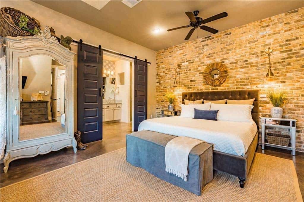 farmhouse-inspired-home-bedroom