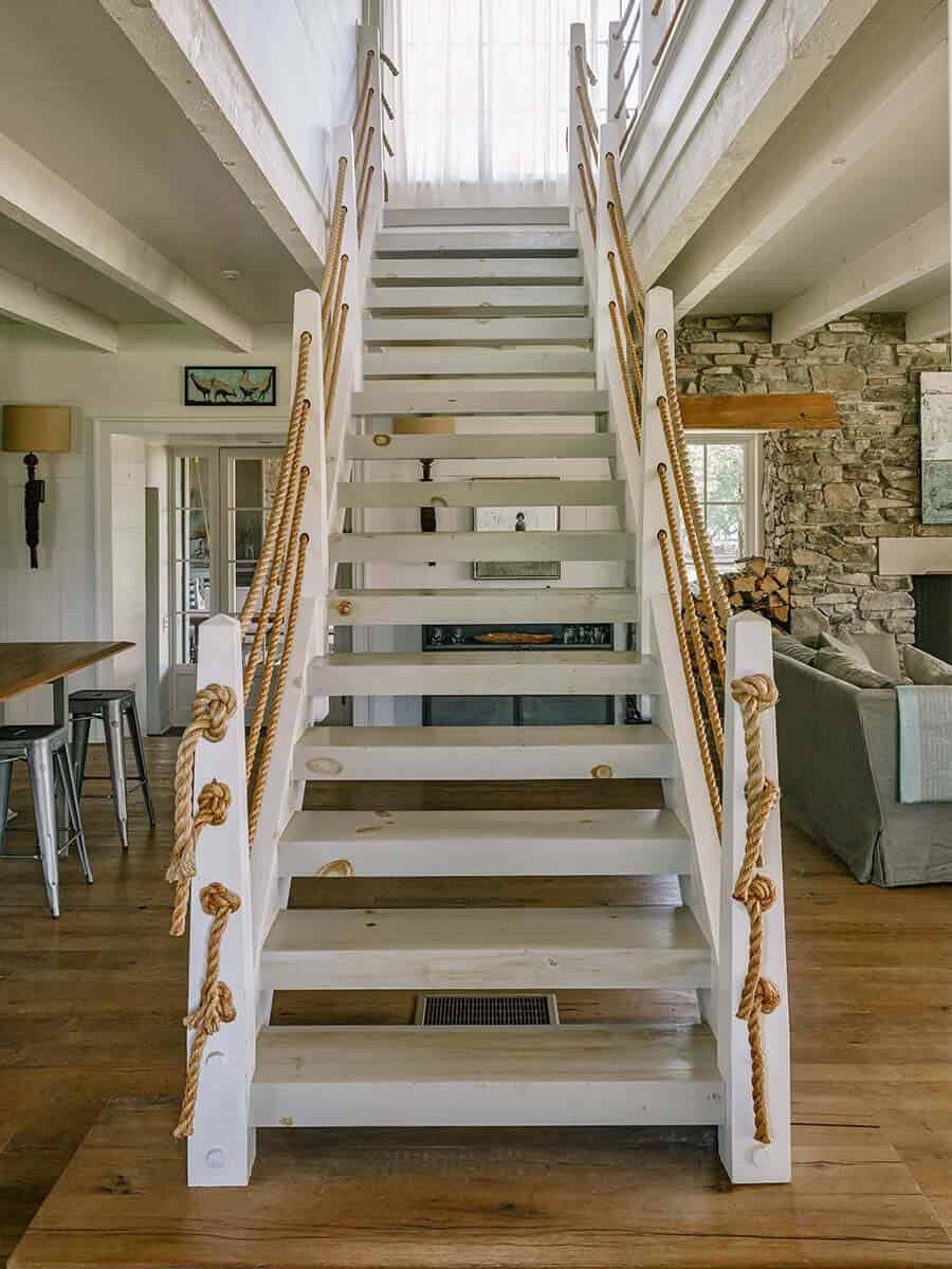 farmhouse-style-staircase