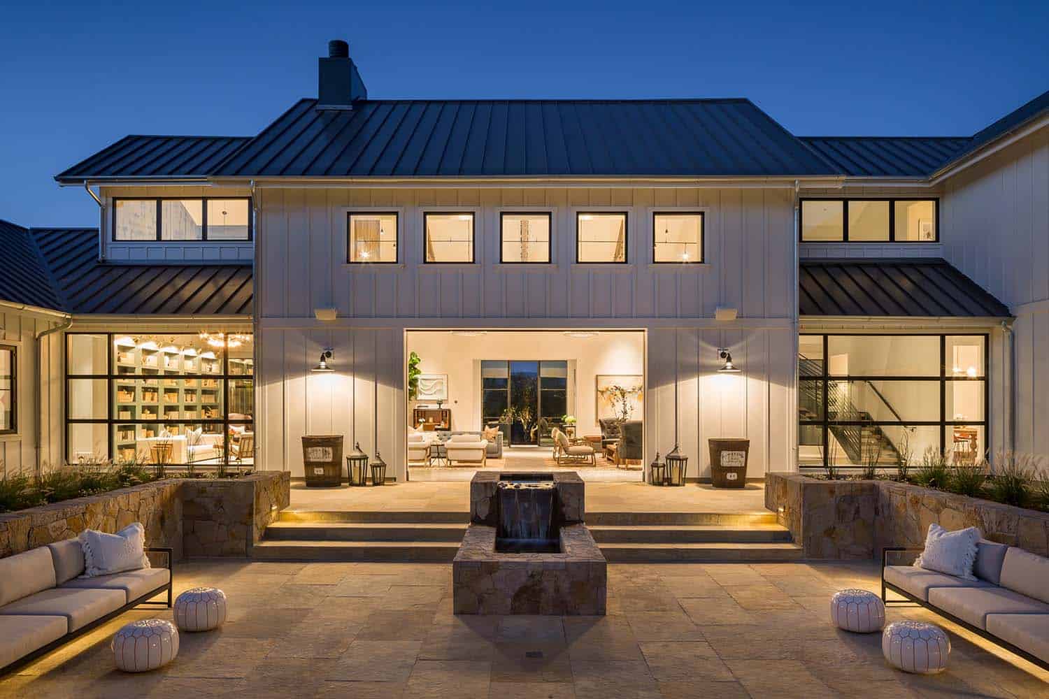modern-farmhouse-style-patio