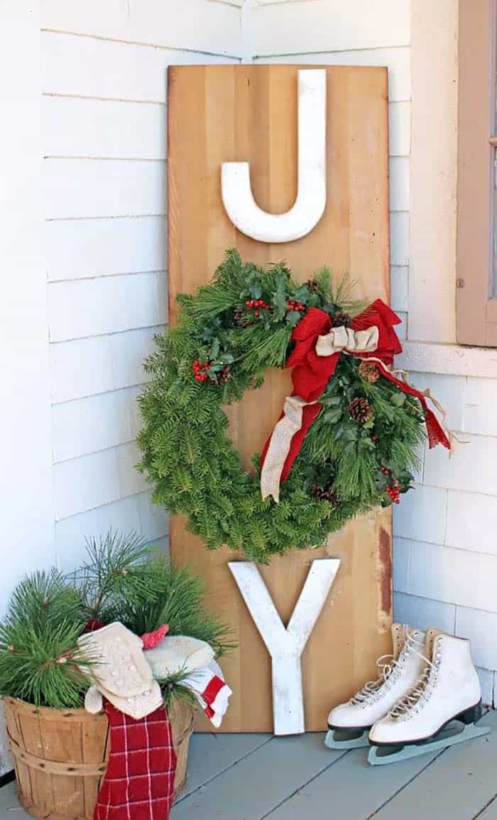 outdoor-christmas-decorations-diy-joy-wreath-sign