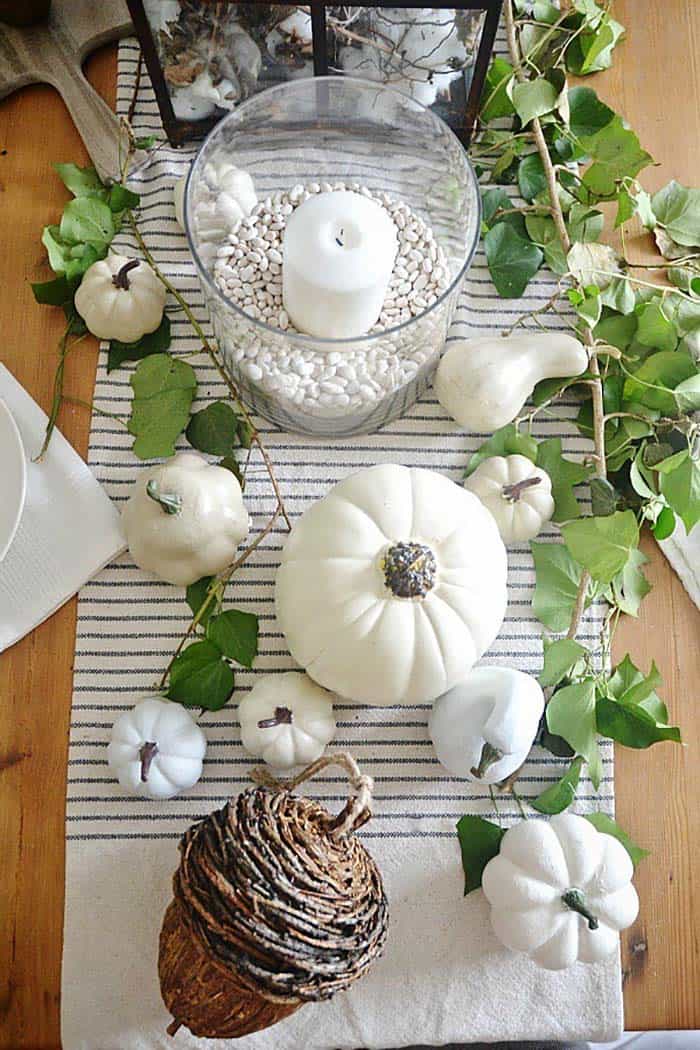 painted-pumpkins-holiday-table-centerpiece