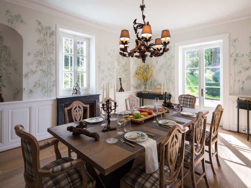 maison-bambou-french-villa-dining-room