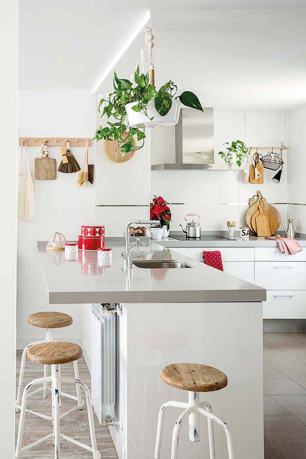 nordic-decorated-christmas-kitchen