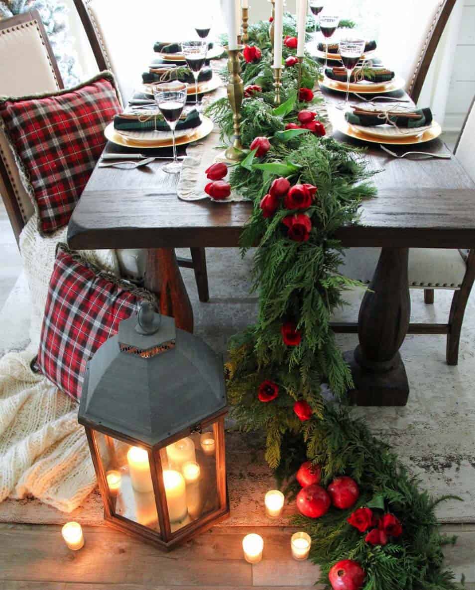 gorgeous-christmas table-centerpiece-garland