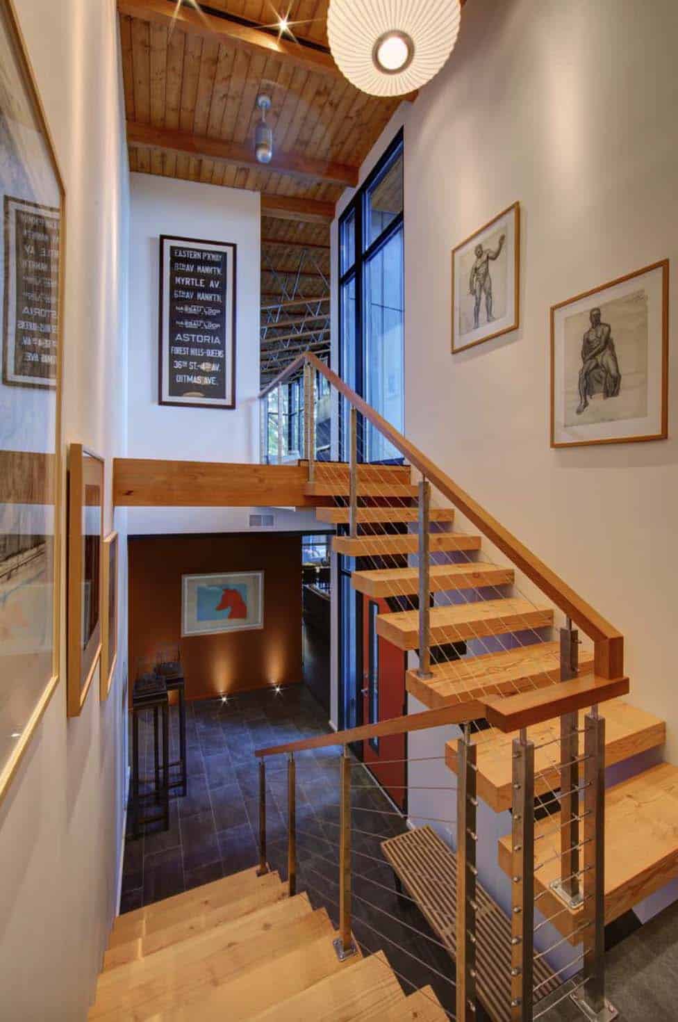 courtyard-house-contemporary-staircase