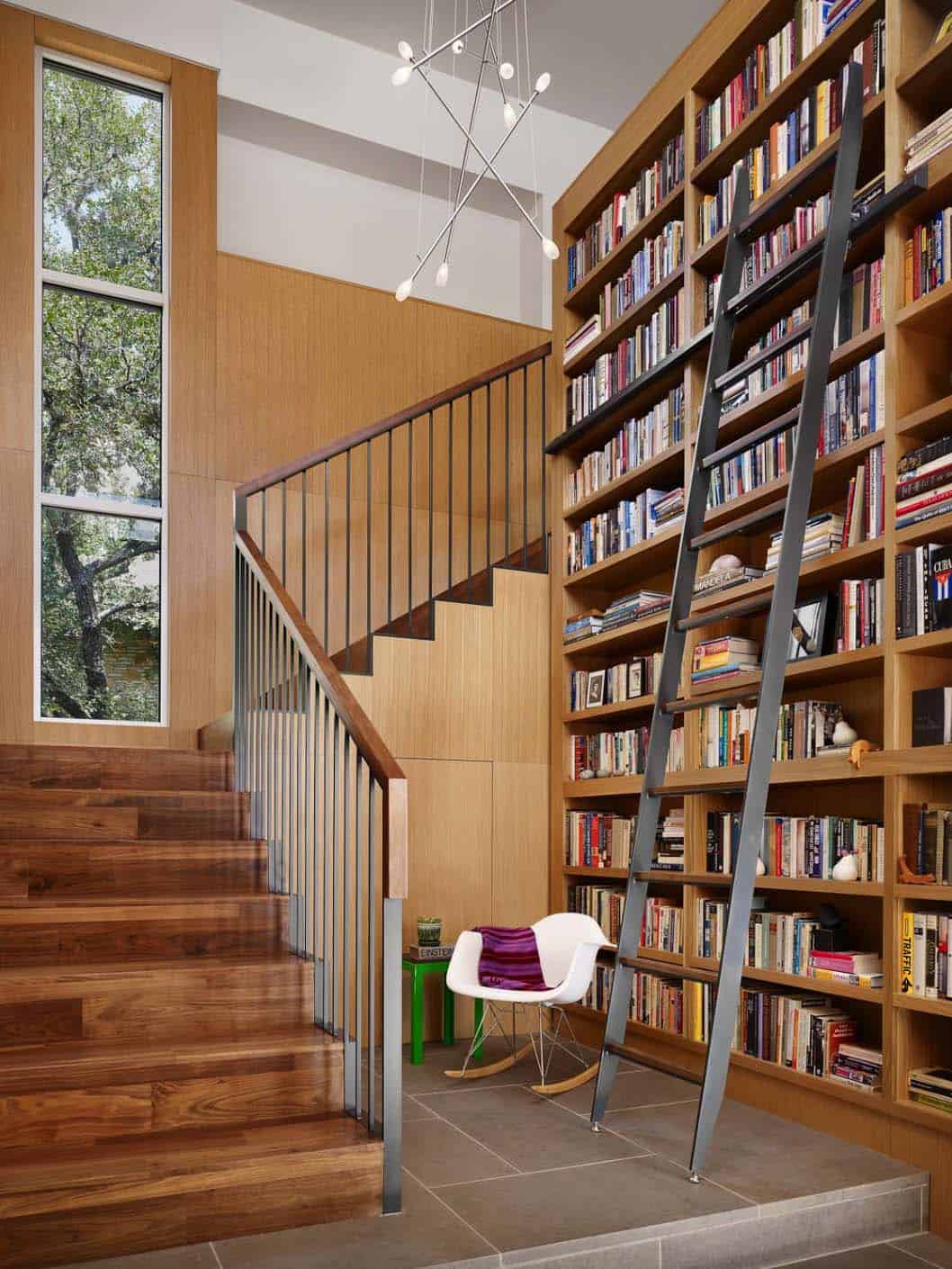 contemporary-home-staircase