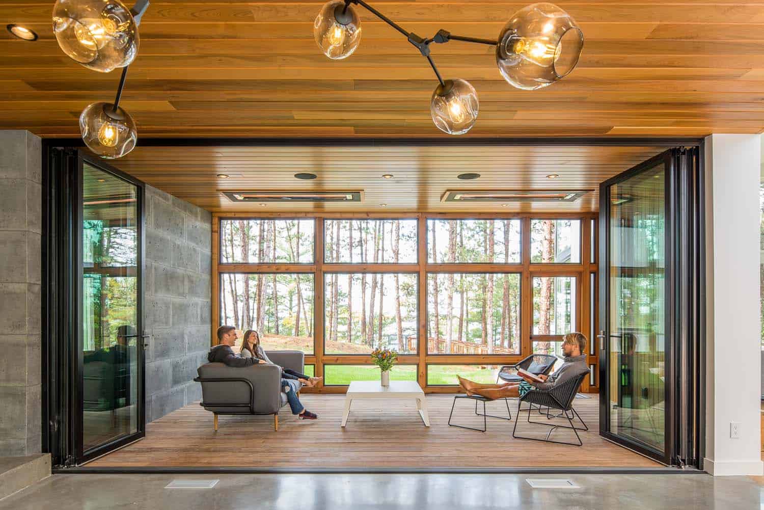 lake-home-contemporary-porch