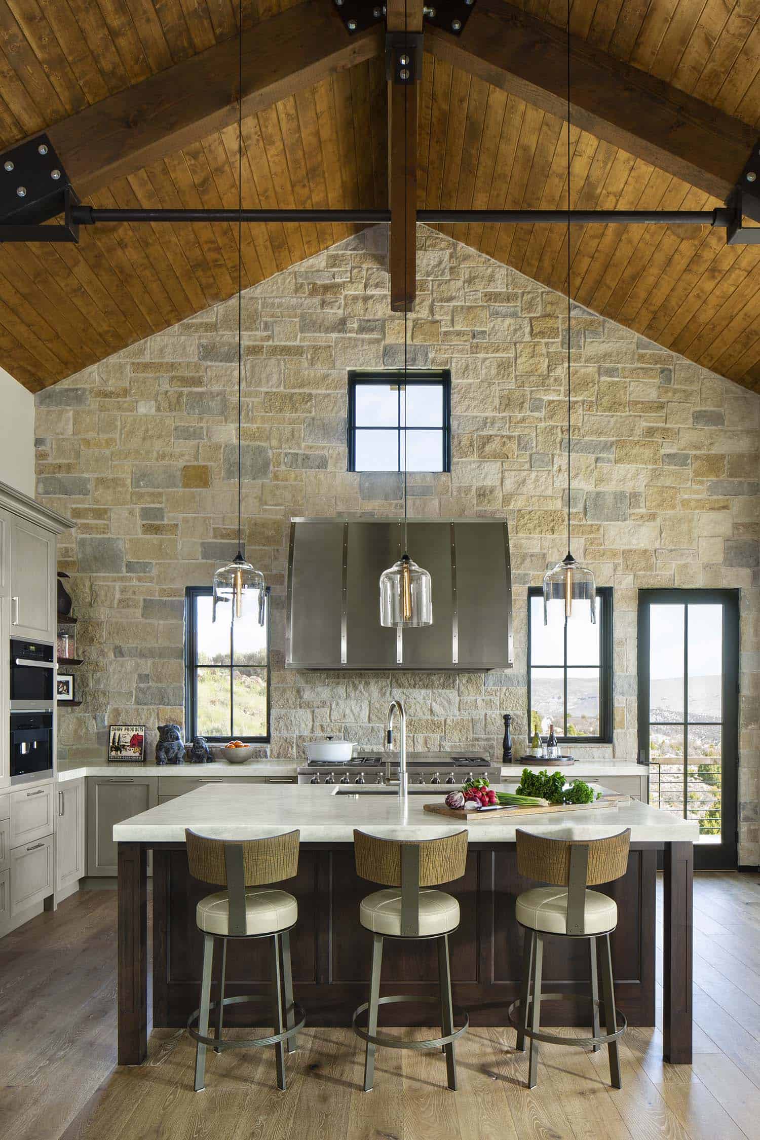 mountain-modern-home-kitchen