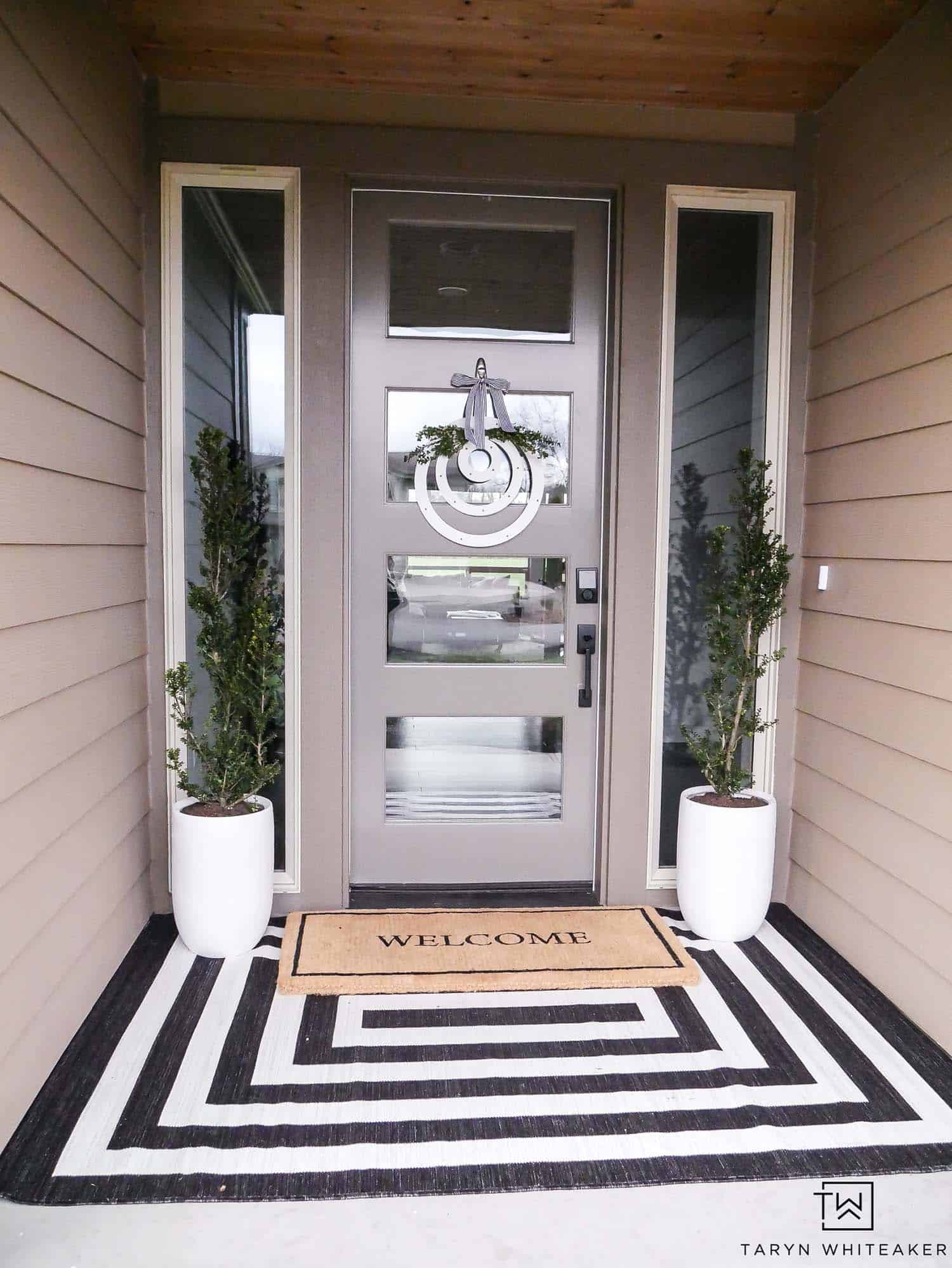 33 Incredible Front Door Plants to Beautify Your House