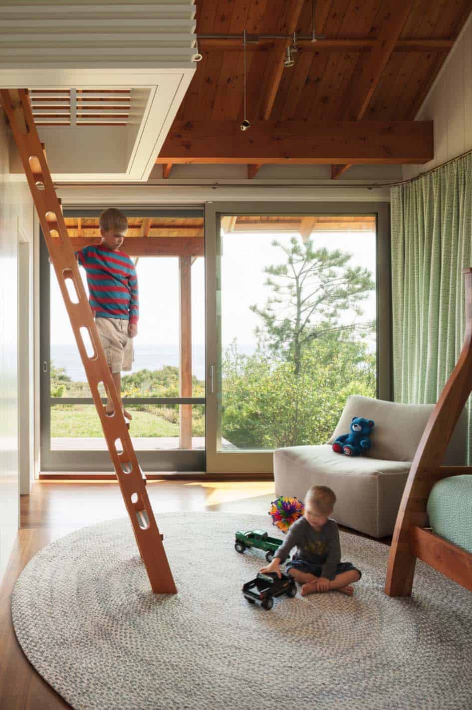 modernized-farmhouse-coastal-retreat-kids-bedroom