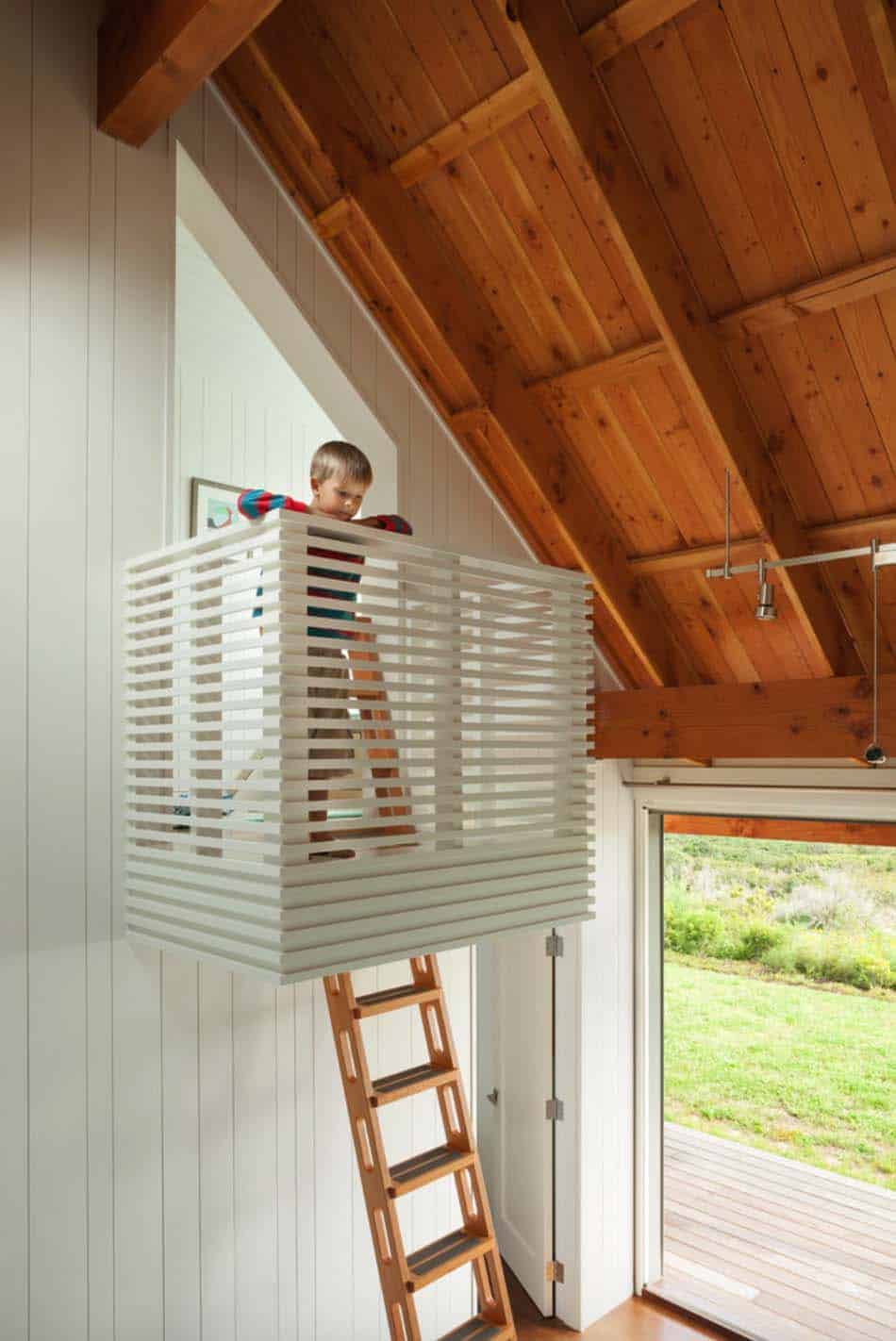 modernized-farmhouse-coastal-retreat-kids-bedroom