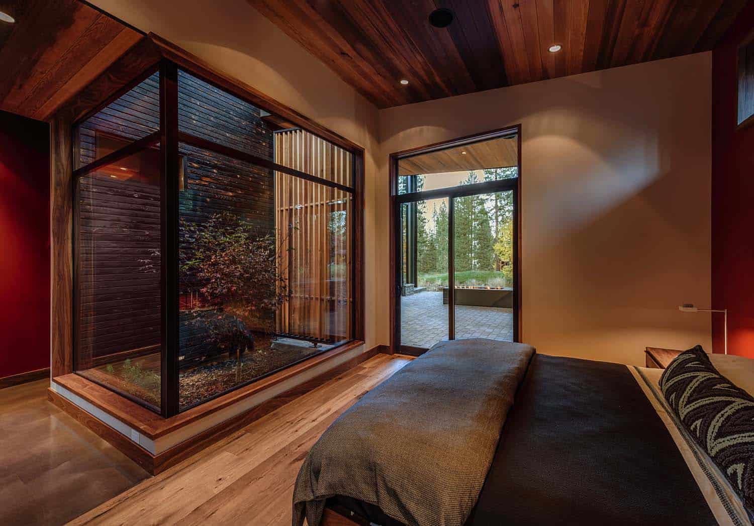 mountain-modern-prefab-bedroom