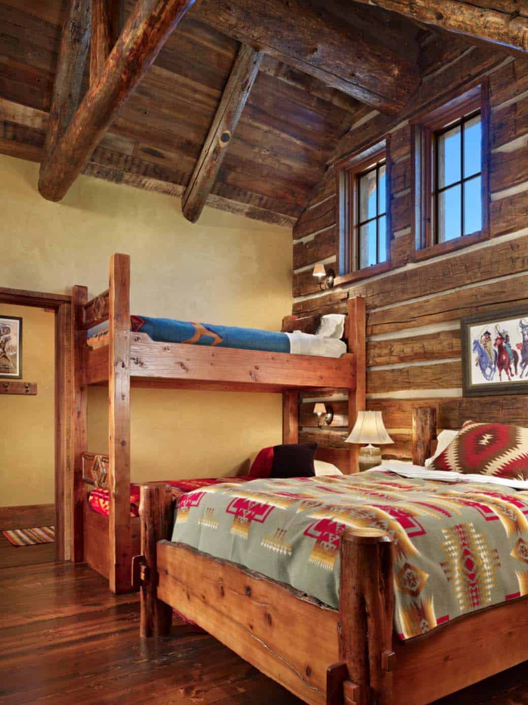 mountian-retreat-rustic-bedroom