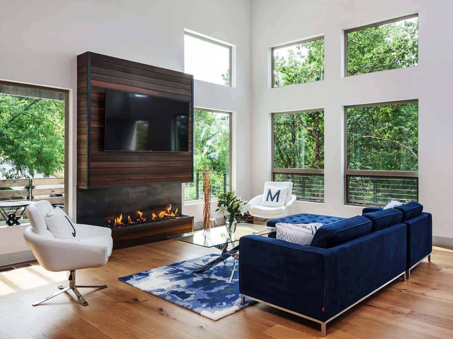 contemporary-hillside-home-living-room