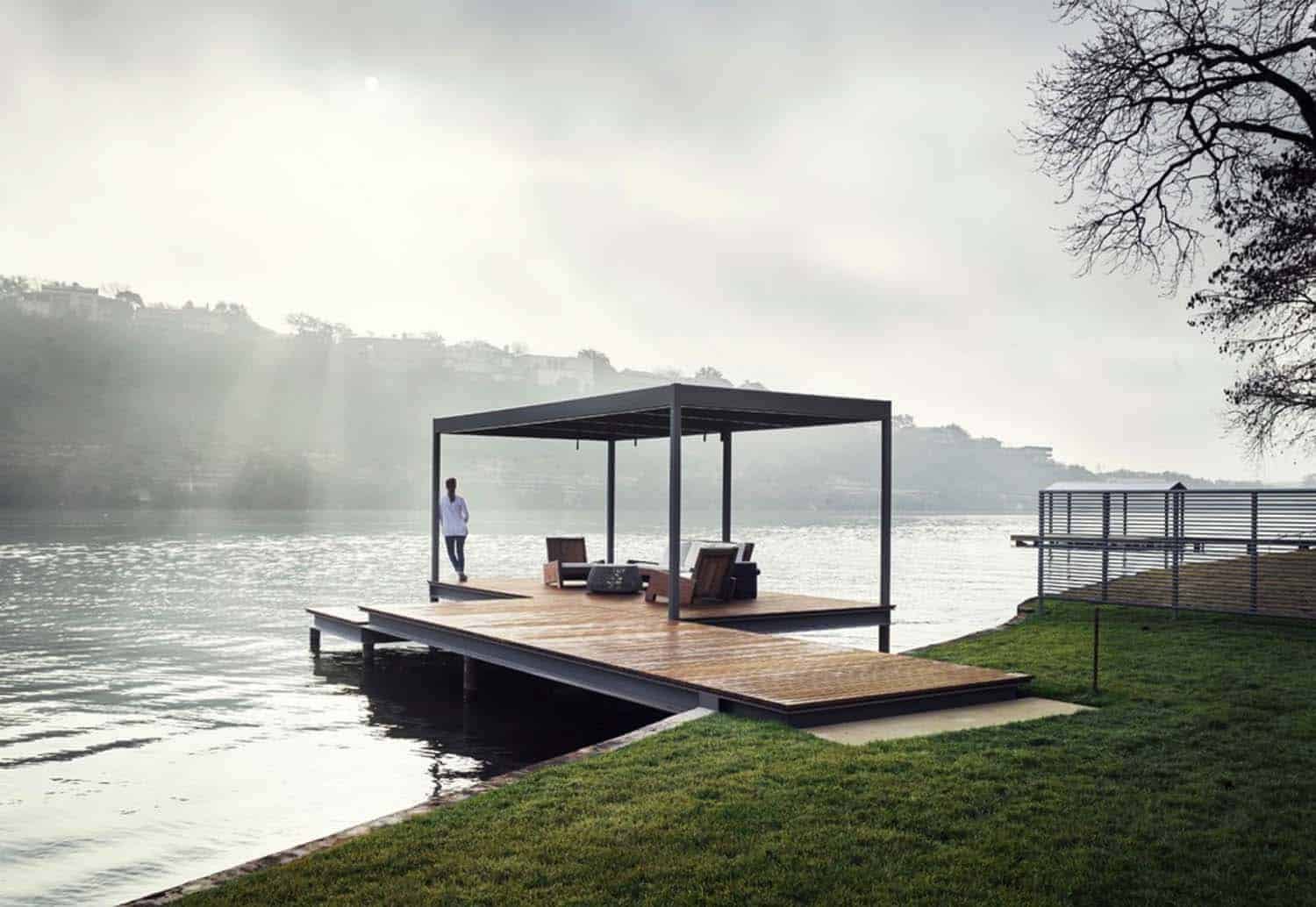 family-lake-house-contemporary-deck