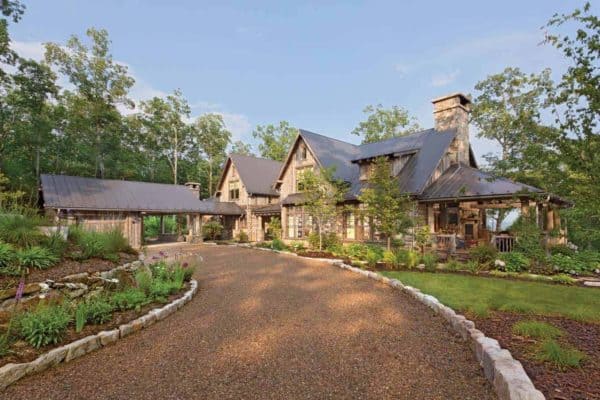 featured posts image for Beautiful rustic home in North Carolina clad in weathered wood