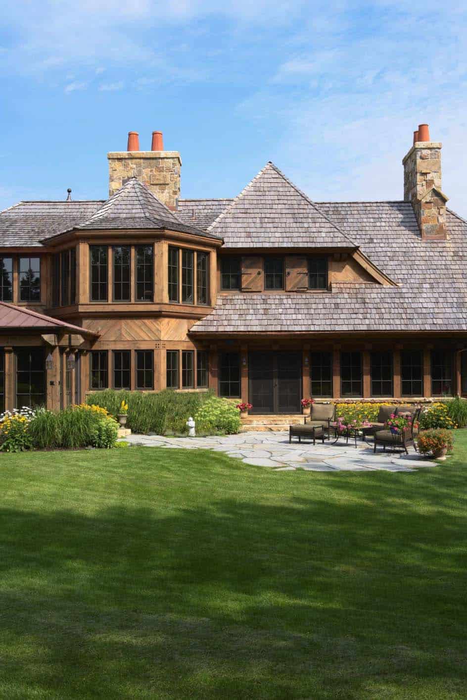 Genealogy risk castle Northern European style home with refined rustic touches in Minnesota